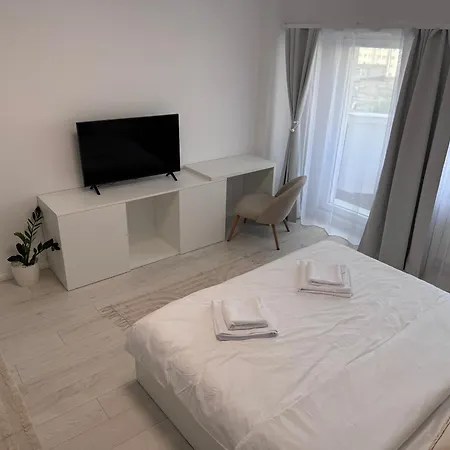Lun Apartment